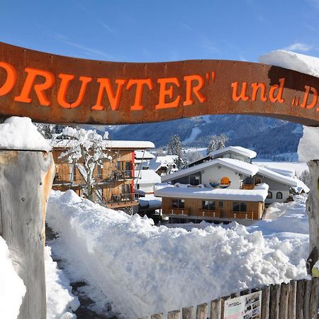 Erdhaeuser Und Apartments Mit Seeblick Und Alleinlage ヴァイセンゼー エクステリア 写真