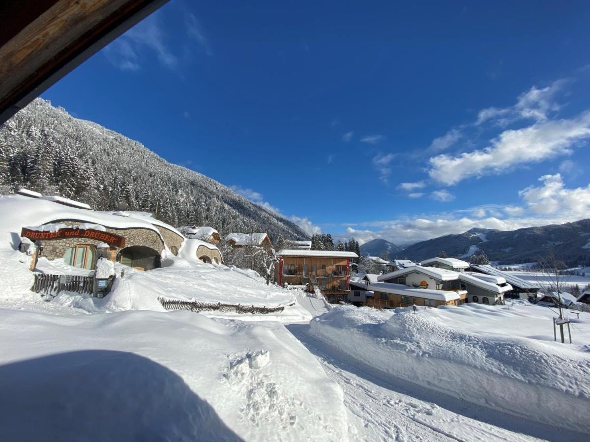 Erdhaeuser Und Apartments Mit Seeblick Und Alleinlage ヴァイセンゼー エクステリア 写真