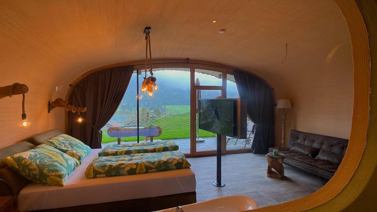 Erdhaeuser Und Apartments Mit Seeblick Und Alleinlage ヴァイセンゼー エクステリア 写真